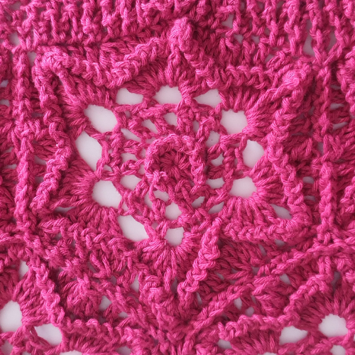 hexagon motif and open crochet texture